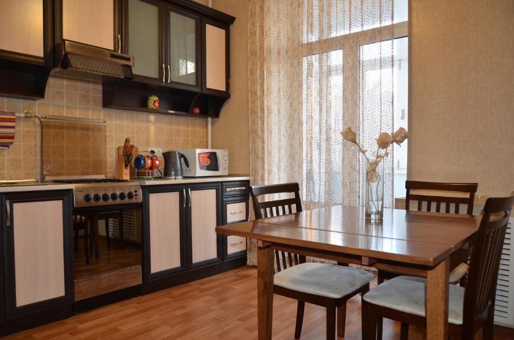 ניקולייב Apartments In The City Centre Of Nikolaev חדר תמונה
