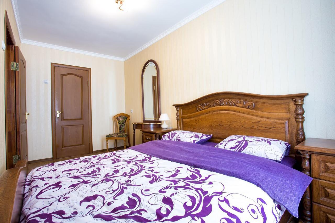 ניקולייב Apartments In The City Centre Of Nikolaev מראה חיצוני תמונה